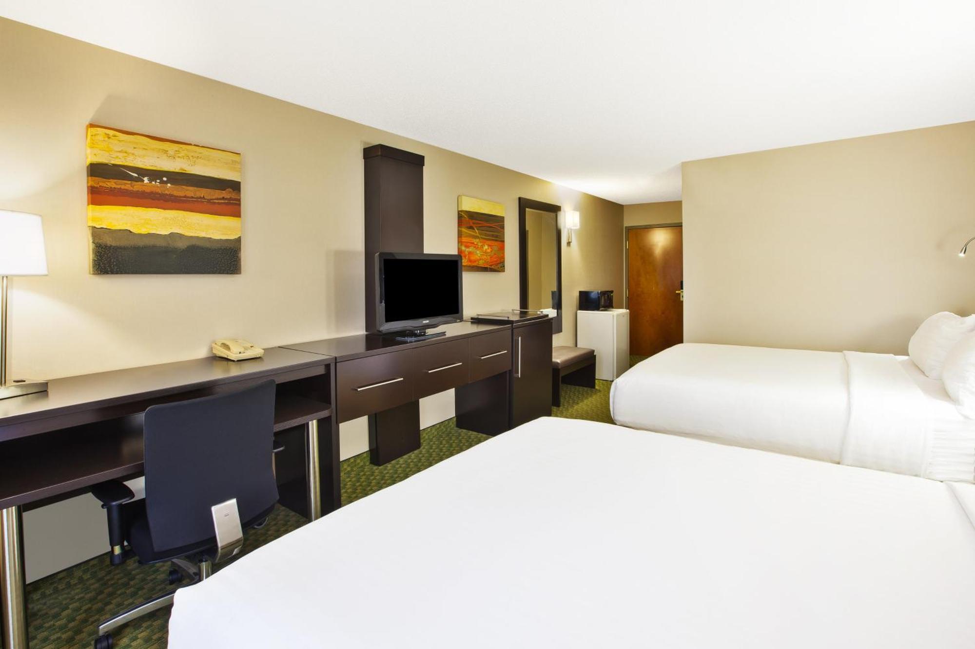 Holiday Inn Express Hotel & Suites Bryan-Montpelier By Ihg Holiday City Екстер'єр фото