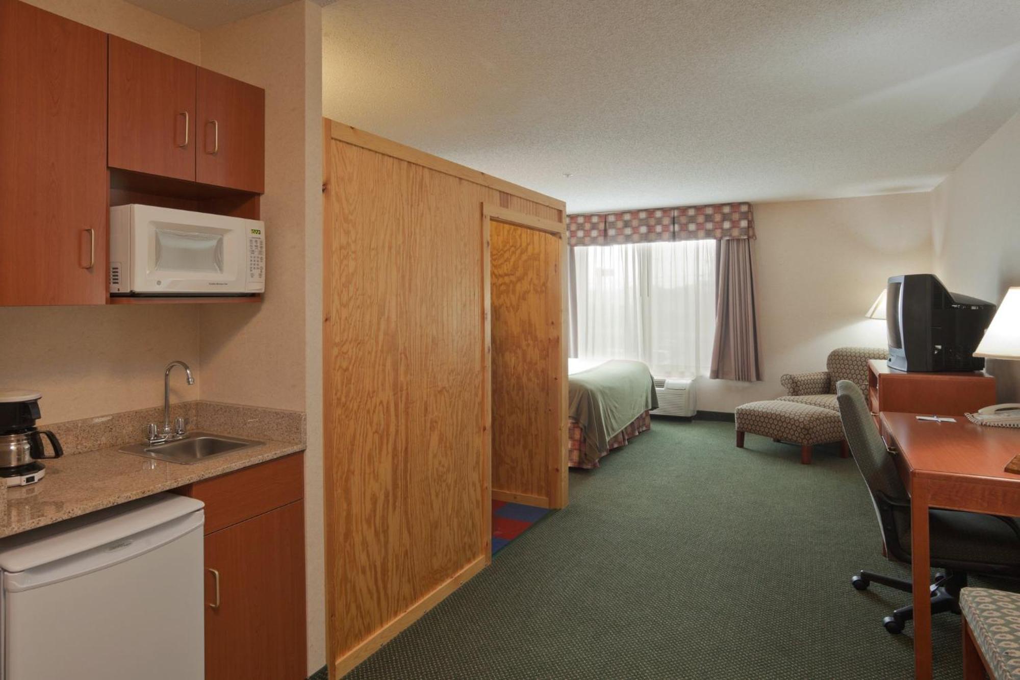 Holiday Inn Express Hotel & Suites Bryan-Montpelier By Ihg Holiday City Екстер'єр фото